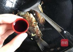 香煎鲫鱼的做法图解5