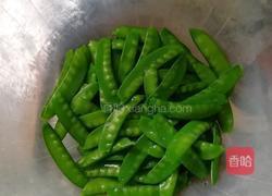 紫甘蓝炒荷兰豆的做法图解6
