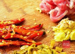 野笋子炒肉的做法图解2