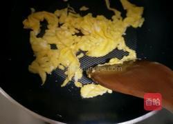 虾仁炒饭的做法图解3