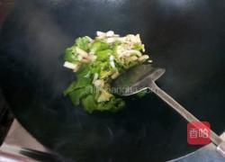 鸡肉针菇青辣椒面的做法图解3