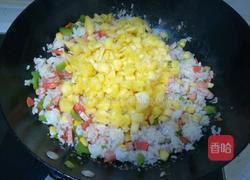 菠萝炒饭的做法图解9