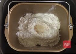 蔓越莓炼乳面包块的做法图解1