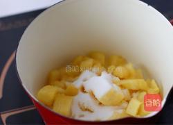 酸奶菠萝慕斯杯的做法图解3