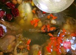 薏米花生炖鸡(美容养颜汤）的做法图解6