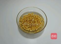 黄豆焖鸡锤的做法图解1