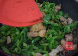青椒炒肉的做法图解5
