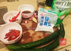 响油黄瓜的做法图解1