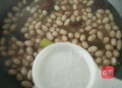 炝拌芹菜花生米的做法图解8