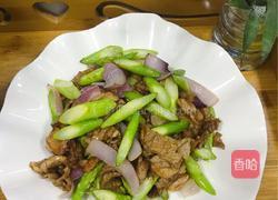 里脊肉片爆炒芦笋的做法图解4