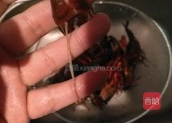 蒜香小龙虾的做法图解2