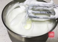 10寸蓝莓戚风蛋糕的做法图解3