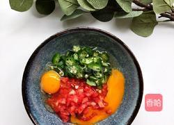 番茄秋葵鸡蛋饼的做法图解3