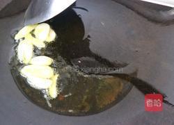 青椒肉丝鲜虾面的做法图解3