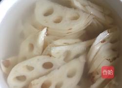 莲藕木耳炒肉的做法图解3