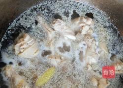家庭版黄焖鸡翅根的做法图解2