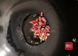 尖椒溜肥肠的做法图解3