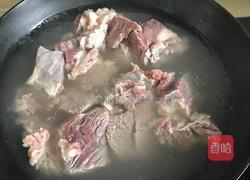 电饭锅酱牛肉 的做法图解2