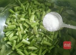 开胃辣丁菜梗的做法图解3