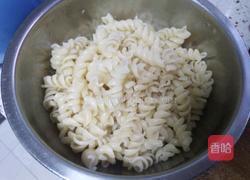 西红柿奶油螺旋意面的做法图解5