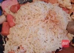 丸子炒泡面的做法图解7