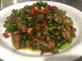 家常菜之尖椒鸡丁，勾起你的味蕾。