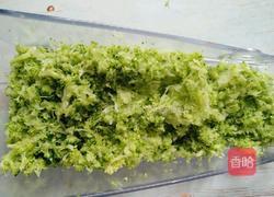 西兰花蛋炒饭的做法图解2