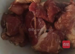 木耳炒肉的做法图解2