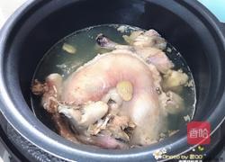 猪肚煲鸡汤的做法图解3