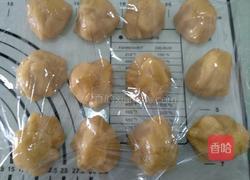 蛋黄豆沙月饼的做法图解6