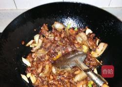 地瓜炒肉的做法图解3
