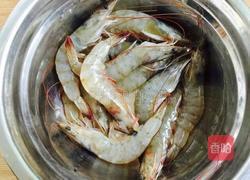 蒜蓉粉丝蒸虾的做法图解1