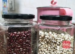 薏米红豆水的做法图解1