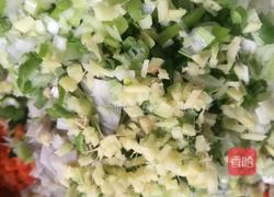 猪肉三鲜饺的做法图解5