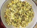 炒黄豆芽