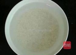 胡萝卜香菇鸡肉粥 (宝宝辅食）的做法图解1