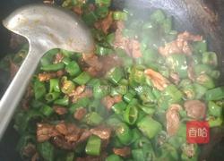 辣椒炒肉的做法图解3