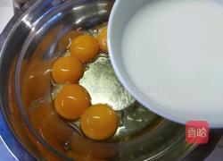 八寸戚风蛋糕的做法图解5