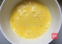 火腿肠炒鸡蛋的做法图解2