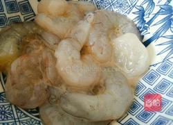 豌豆炒虾仁的做法图解2