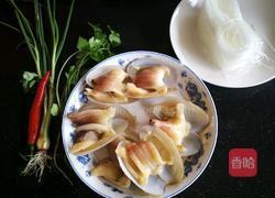  象拔蚌蒸粉丝的做法图解3