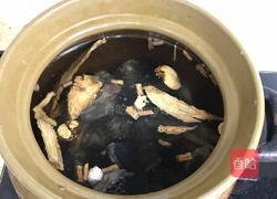 八珍乌鸡汤的做法图解2