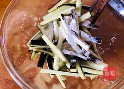 风味茄条的做法图解2