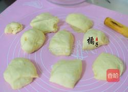 蜜豆花形面包的做法图解3
