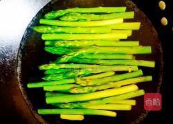 腊肉芦笋的做法图解4