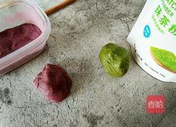 多彩麻薯蛋黄酥的做法图解4