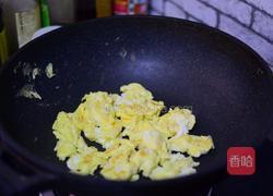 秋葵炒鸡蛋的做法图解5