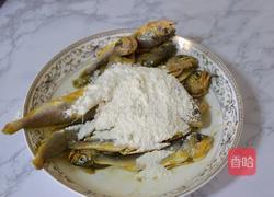 干炸黄花鱼的做法图解2