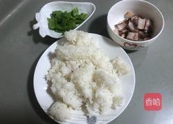 四川－腊肉炒饭的做法图解1