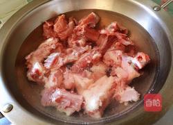腐乳汁烧排骨的做法图解1